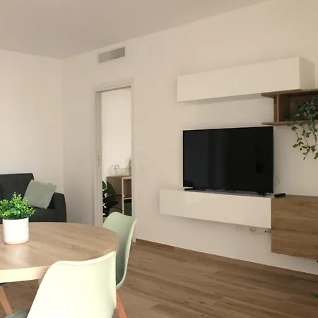 Solis 22 בארי